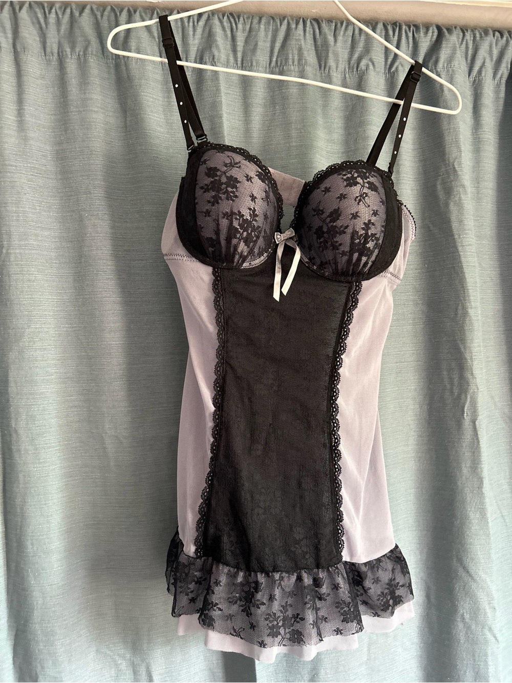 NWOT Lace-Trimmed Black & Lavender gray Chemise Sleepwear